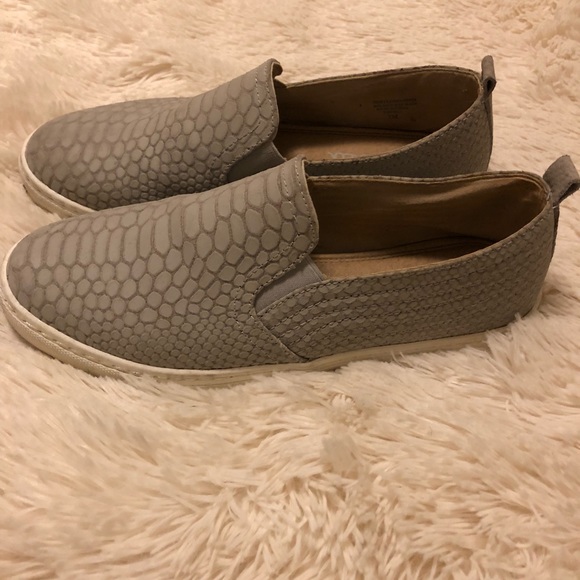 Splendid San Diego Snake Embossed Slip-On Sneaker - Picture 4 of 5